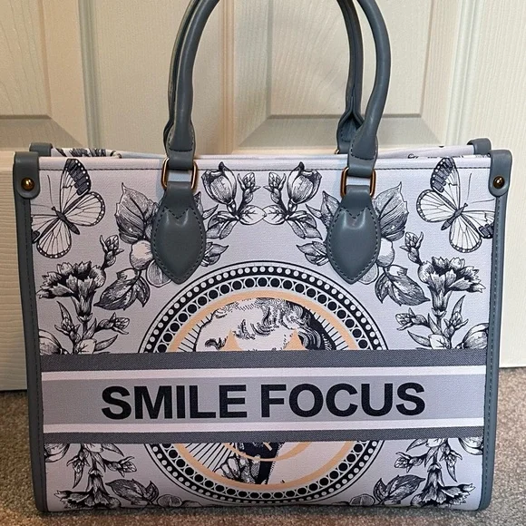 Smile Focus Bags Cream And Blue Tote Bag Nwot Poshmark